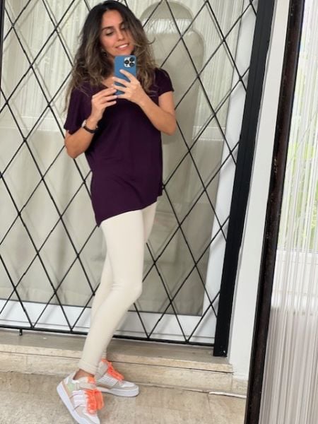 V Yaka Mürdüm Renk Sinu Tshirt